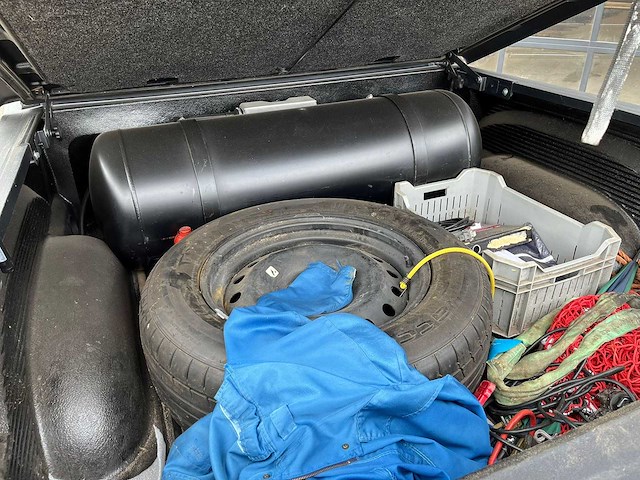 Dodge - ram 1500 - 5.7 v8 6'4 laramie - 2017 - personenauto - afbeelding 7 van  24