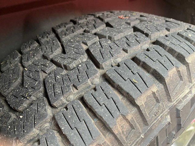 Dodge - ram 1500 - 5.7 v8 6'4 laramie - 2017 - personenauto - afbeelding 13 van  24