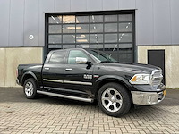 Dodge - ram 1500 - 5.7 v8 6'4 laramie - 2017 - personenauto - afbeelding 12 van  24