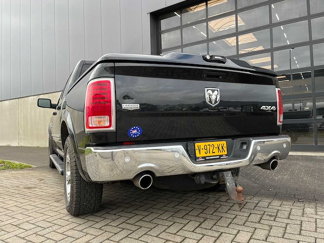 Dodge - ram 1500 - 5.7 v8 6'4 laramie - 2017 - personenauto - afbeelding 8 van  8