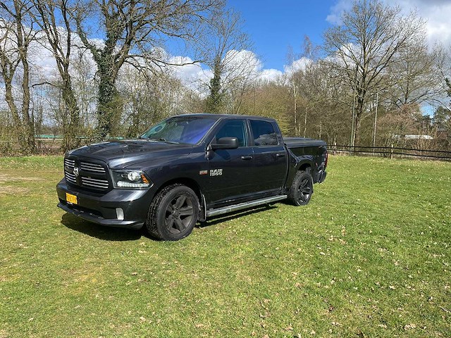 Dodge - ram 1500 - 5.7 v8 qc 6'4 - bedrijfswagen - vz-839-k - afbeelding 1 van  11