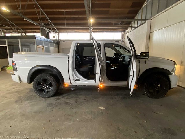 Dodge - ram 1500 - 5.7 v8 qc 6'4 - bedrijfswagen - afbeelding 6 van  16