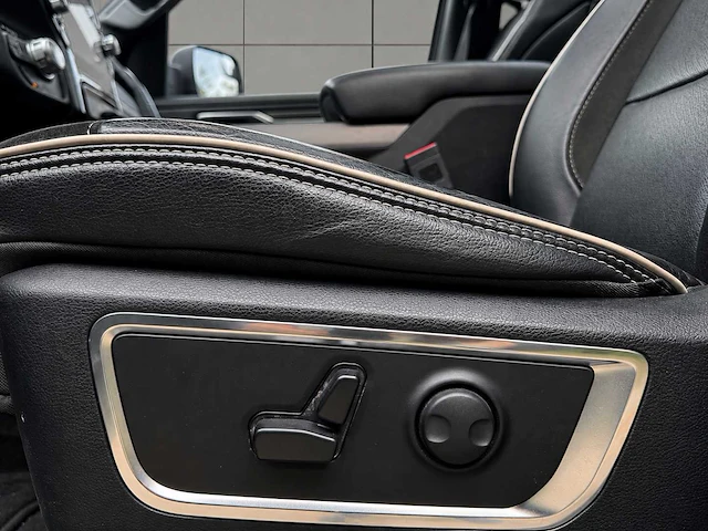 Dodge - ram 1500 - bedrijfswagen - afbeelding 3 van  24