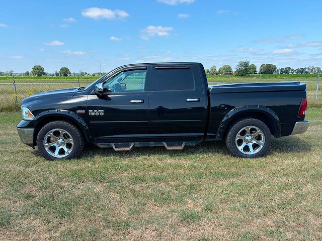Dodge - ram 1500 laramie - 5.7 v8 4x4 qc 6'4 - bedrijfswagen - afbeelding 11 van  17