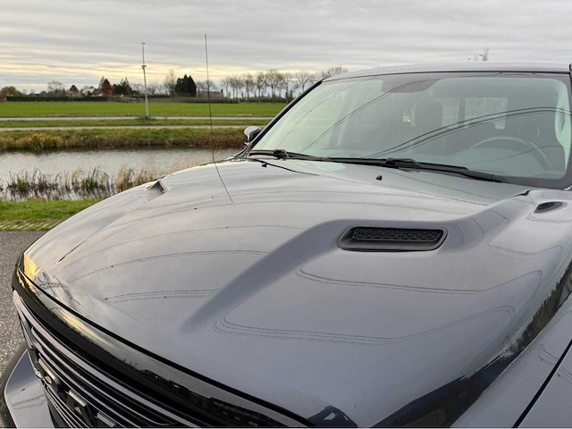 Dodge - ram 1500 sport - 5.7 v8 qc - bedrijfswagen - afbeelding 2 van  30