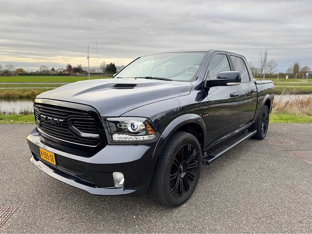 Dodge - ram 1500 sport - 5.7 v8 qc - bedrijfswagen - afbeelding 1 van  30