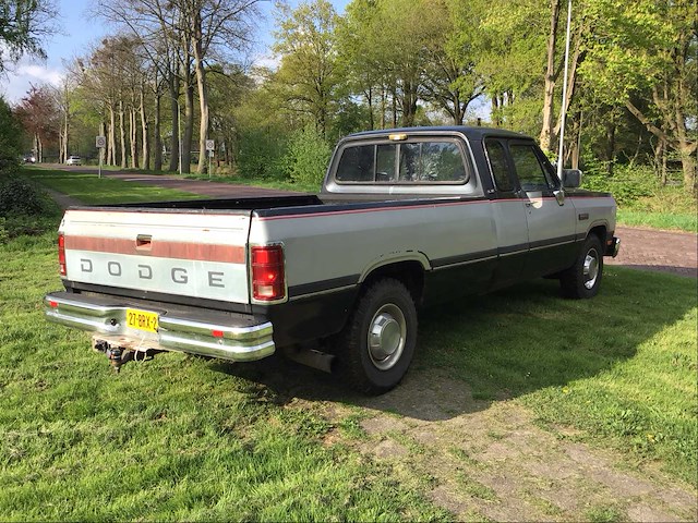 Dodge - ram 250 - vrachtwagen - apk 23-10-2026 - afbeelding 23 van  24