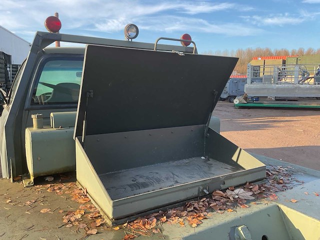 Dodge 2500 ram vliegtuigsleper - afbeelding 12 van  14