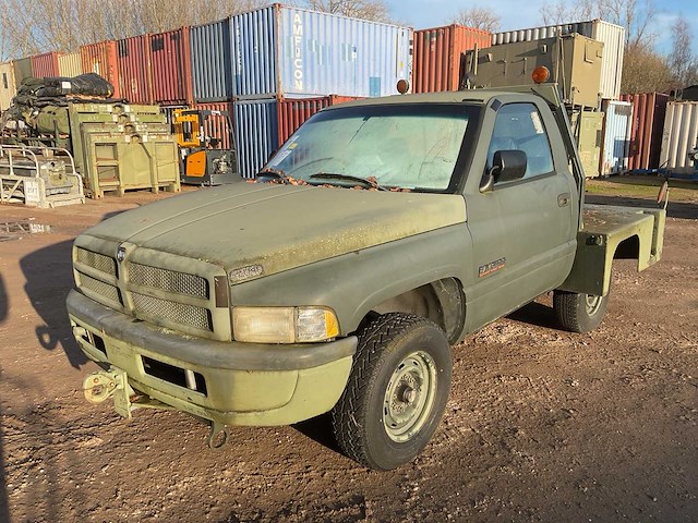 Dodge 2500 ram vliegtuigsleper - afbeelding 5 van  14