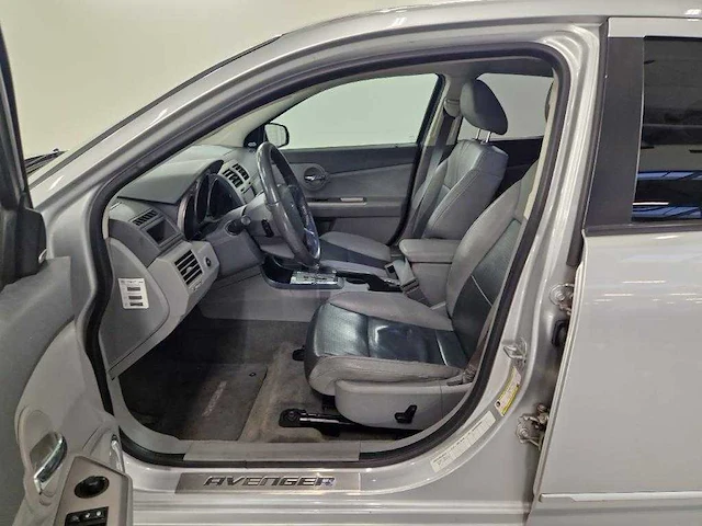 Dodge avenger 2.7 v6 sxt* 43-gsj-7 - afbeelding 16 van  17