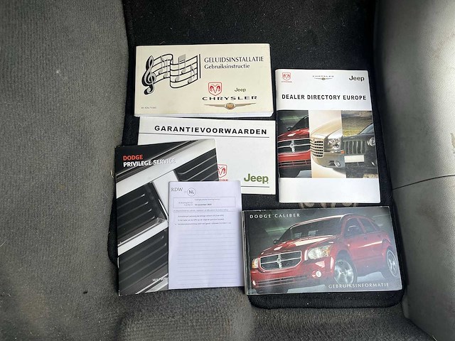Dodge caliber 1.8 s 2009 | 23-jvl-9 - afbeelding 32 van  39