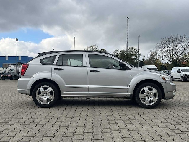 Dodge caliber 1.8 s 2009 | 23-jvl-9 - afbeelding 2 van  23