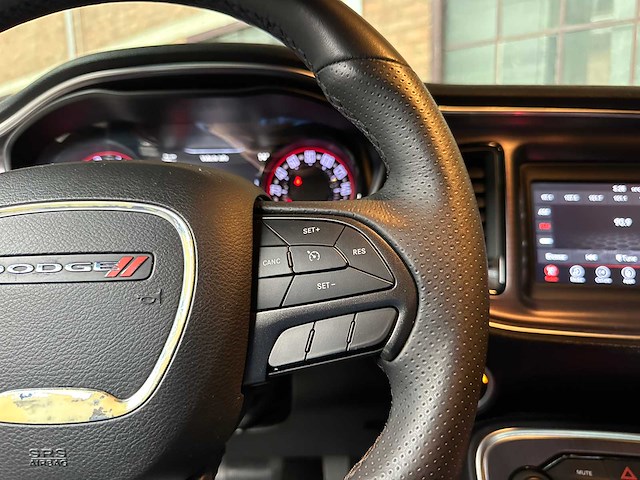 Dodge challenger 3.6 v6 305pk 2018 - afbeelding 17 van  39