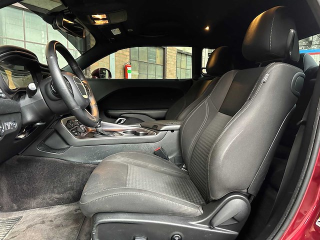 Dodge challenger 3.6 v6 305pk 2018 - afbeelding 26 van  39