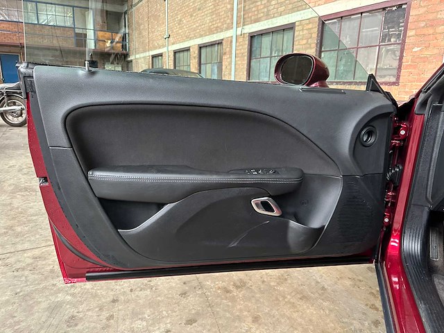 Dodge challenger 3.6 v6 305pk 2018 - afbeelding 18 van  29