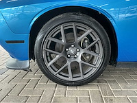 Dodge challenger gt | 3.6 v6 | 305 pk | 2019 | b5 blue pearlcoat | parksense | parkview achteruitrijcamera | btw auto - afbeelding 4 van  29