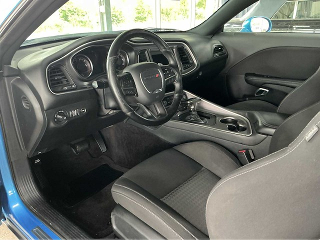 Dodge challenger gt | 3.6 v6 | 305 pk | 2019 | b5 blue pearlcoat | parksense | parkview achteruitrijcamera | btw auto - afbeelding 15 van  29