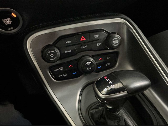 Dodge challenger gt | 3.6 v6 | 305 pk | 2019 | b5 blue pearlcoat | parksense | parkview achteruitrijcamera | btw auto - afbeelding 19 van  32