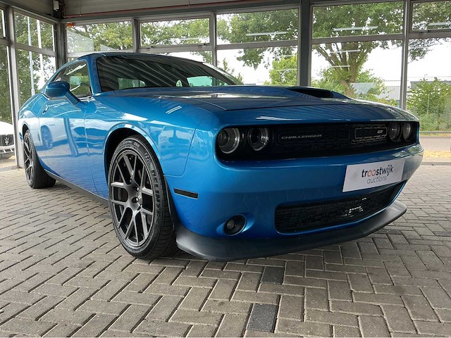 Dodge challenger gt | 3.6 v6 | 305 pk | 2019 | b5 blue pearlcoat | parksense | parkview achteruitrijcamera | btw auto - afbeelding 30 van  32