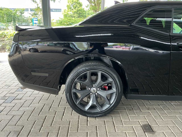Dodge challenger sxt | 3.6 v6 | 305 pk | 2015 | 8-traps automaat | automatische klimaatregeling | cruise control | btw auto - afbeelding 2 van  25