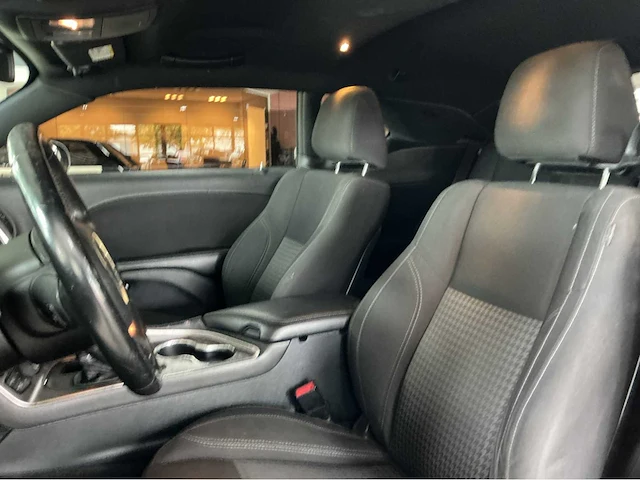 Dodge challenger sxt 3.6 v6 | 305 pk | automaat | pure amerikaanse power - afbeelding 6 van  24