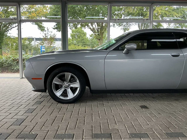 Dodge challenger sxt 3.6 v6 | 305 pk | automaat | pure amerikaanse power - afbeelding 23 van  24