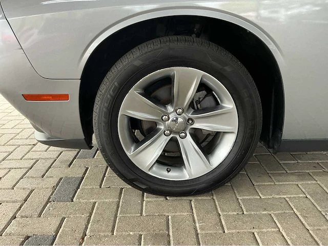 Dodge challenger sxt 3.6 v6 | 305 pk | automaat | pure amerikaanse power - afbeelding 24 van  24