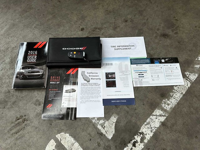 Dodge challenger sxt 3.6 v6 305pk 2016 - afbeelding 29 van  40