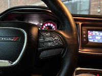 Dodge challenger sxt 3.6 v6 305pk 2016 - afbeelding 7 van  19