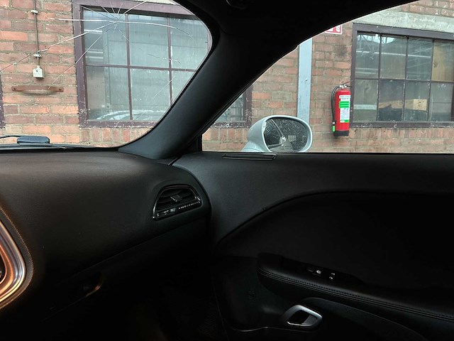 Dodge challenger sxt 3.6 v6 305pk 2016 - afbeelding 10 van  19