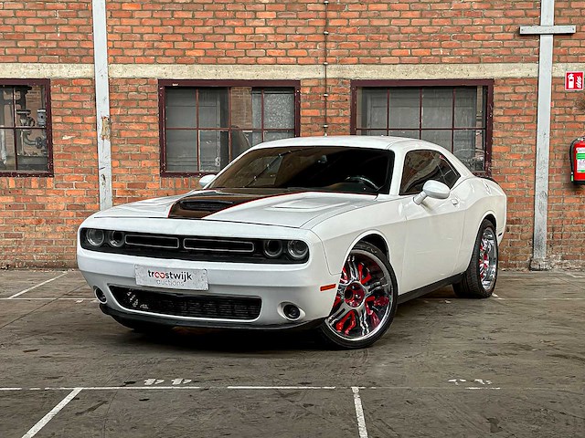 Dodge challenger sxt 3.6 v6 305pk 2016 - afbeelding 14 van  29