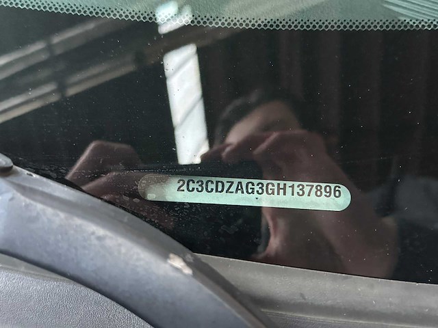 Dodge challenger sxt 3.6 v6 305pk 2016 - afbeelding 26 van  29