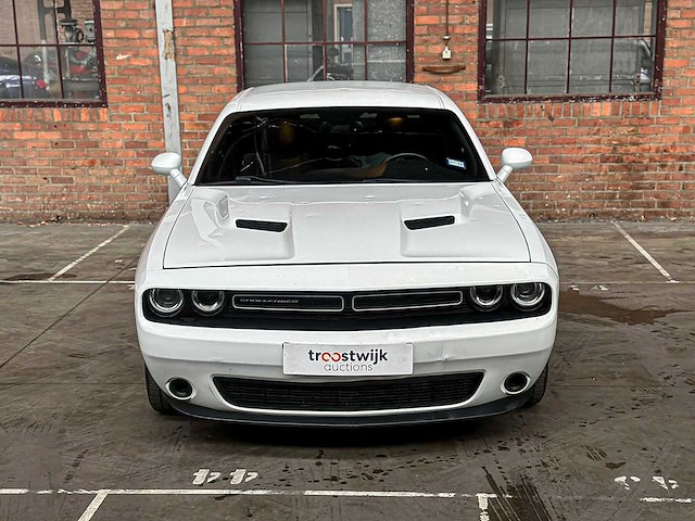Dodge challenger sxt 3.6 v6 305pk 2016 - afbeelding 4 van  34