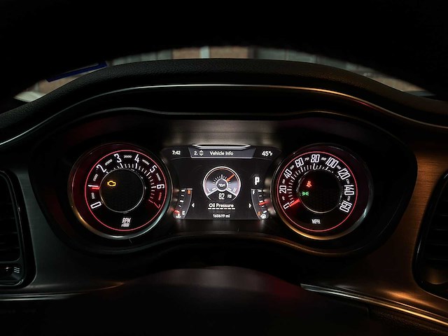 Dodge challenger sxt 3.6 v6 305pk 2016 - afbeelding 21 van  34
