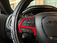 Dodge challenger sxt 3.6 v6 305pk 2016 - afbeelding 18 van  35