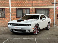 Dodge challenger sxt 3.6 v6 305pk 2016