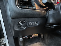 Dodge challenger sxt 3.6 v6 305pk 2016 - afbeelding 9 van  34