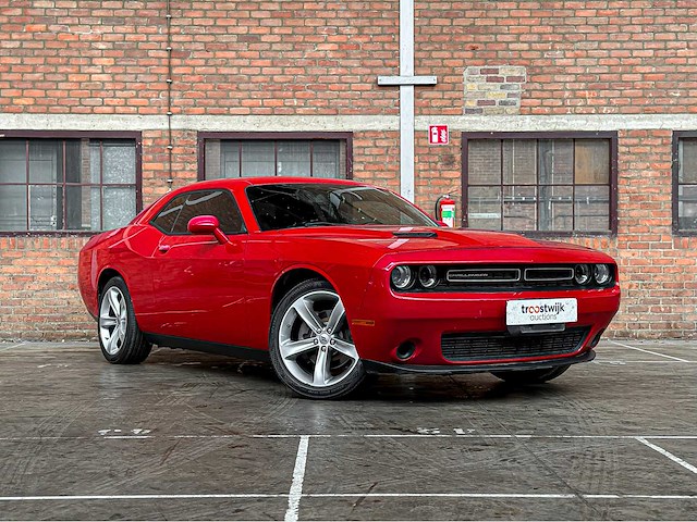Dodge challenger sxt 3.6 v6 305pk 2017 - afbeelding 30 van  32