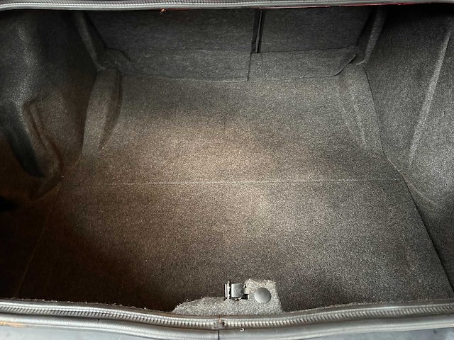 Dodge challenger sxt 3.6 v6 305pk 2017 - afbeelding 24 van  38