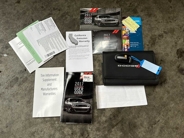 Dodge challenger sxt 3.6 v6 305pk 2017 - afbeelding 31 van  31