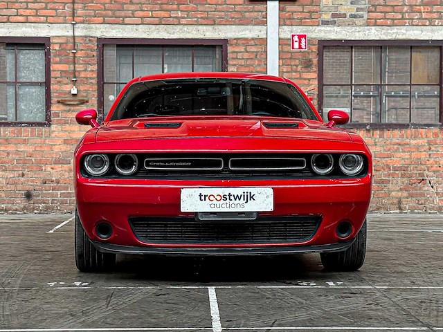 Dodge challenger sxt 3.6 v6 305pk 2017 - afbeelding 4 van  31