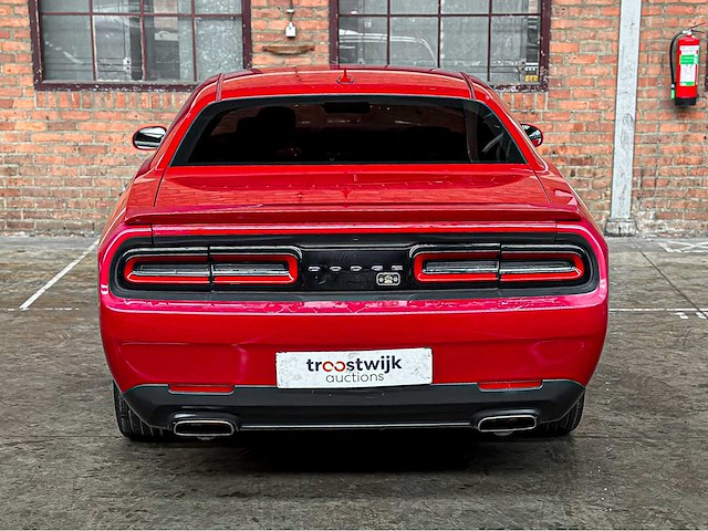 Dodge challenger sxt 3.6 v6 305pk 2017 - afbeelding 5 van  38