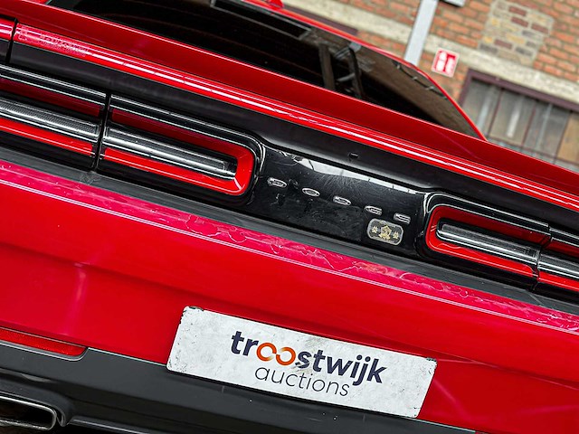 Dodge challenger sxt 3.6 v6 305pk 2017 - afbeelding 6 van  38