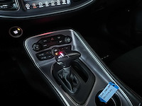 Dodge challenger sxt 3.6 v6 305pk 2017 - afbeelding 19 van  38