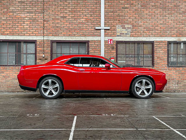 Dodge challenger sxt 3.6 v6 305pk 2017 - afbeelding 22 van  22