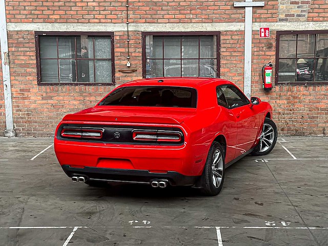 Dodge challenger sxt 3.6 v6 305pk 2018 - afbeelding 3 van  40