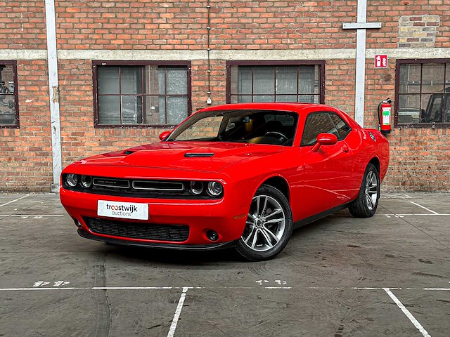 Dodge challenger sxt 3.6 v6 305pk 2018 - afbeelding 12 van  40