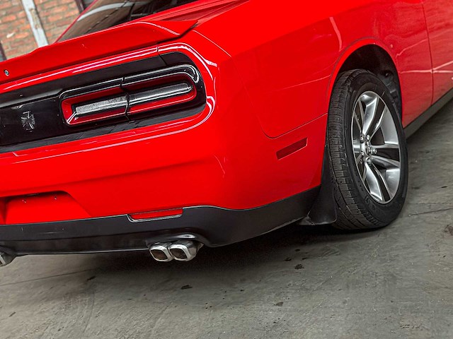 Dodge challenger sxt 3.6 v6 305pk 2018 - afbeelding 2 van  21