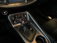 Dodge challenger sxt 3.6 v6 305pk 2018 - afbeelding 9 van  30