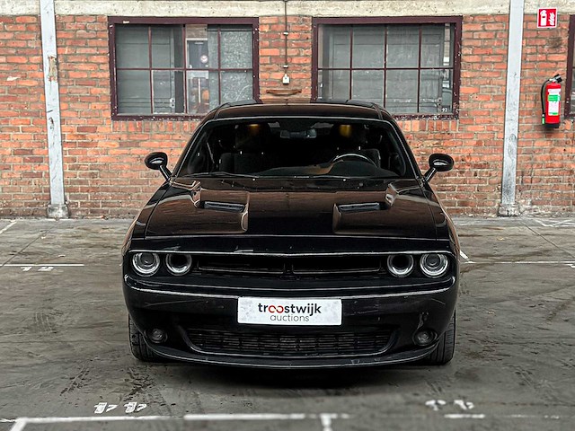 Dodge challenger sxt 3.6 v6 305pk 2018 - afbeelding 28 van  30